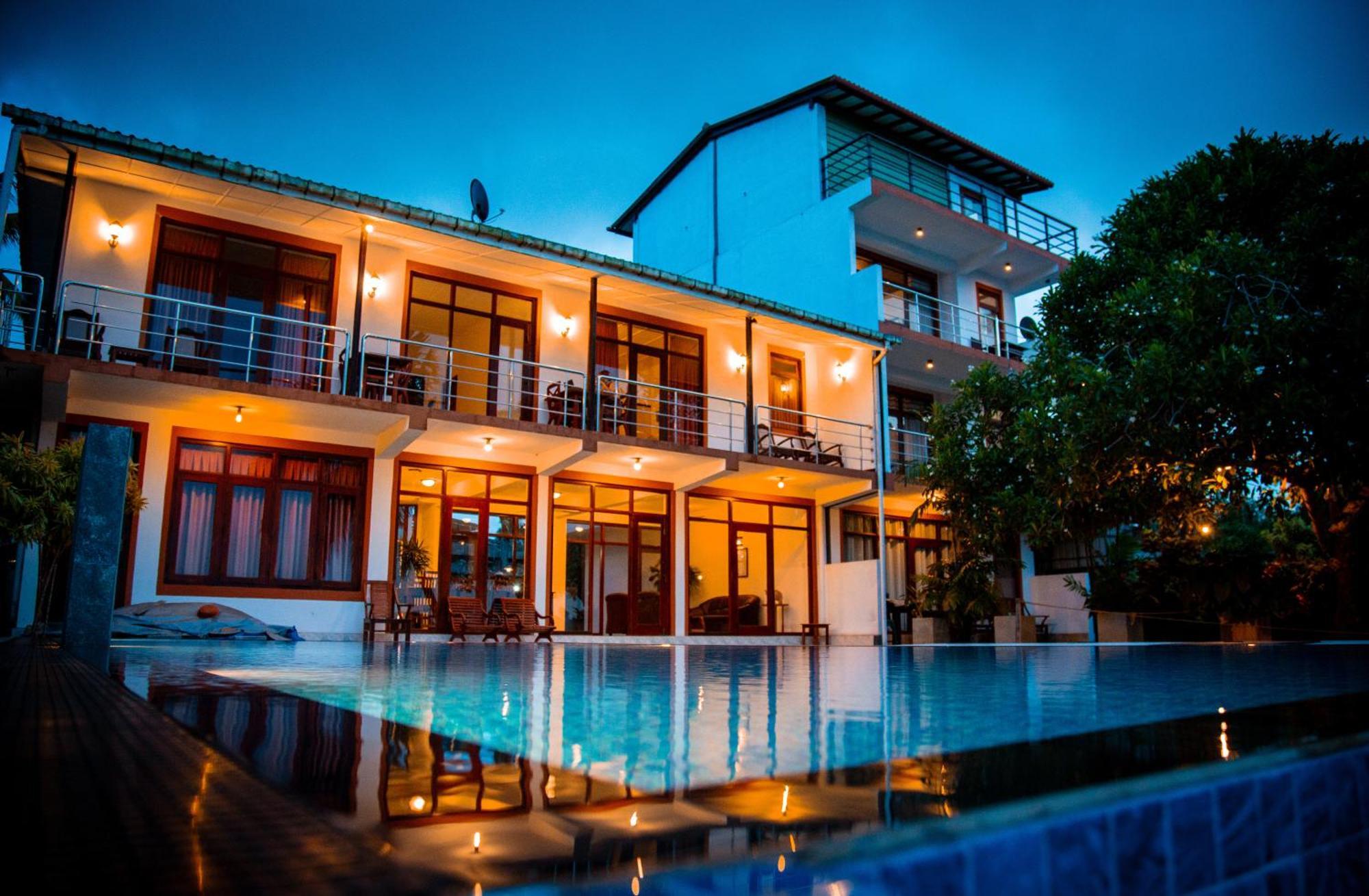 Riverside Inn Fuji Бентота Екстер'єр фото