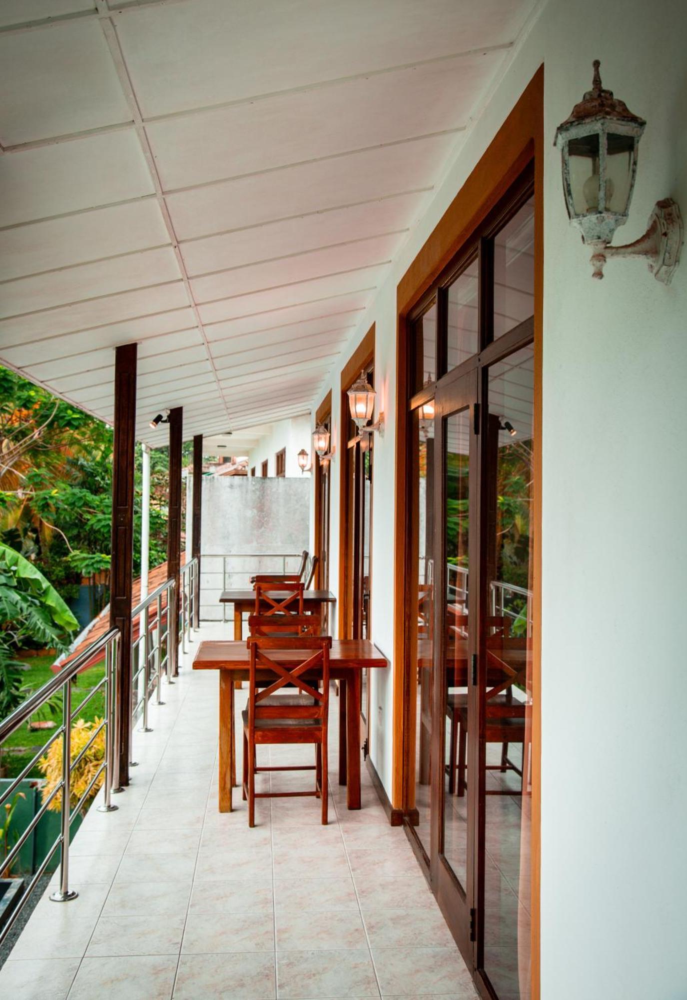 Riverside Inn Fuji Бентота Екстер'єр фото