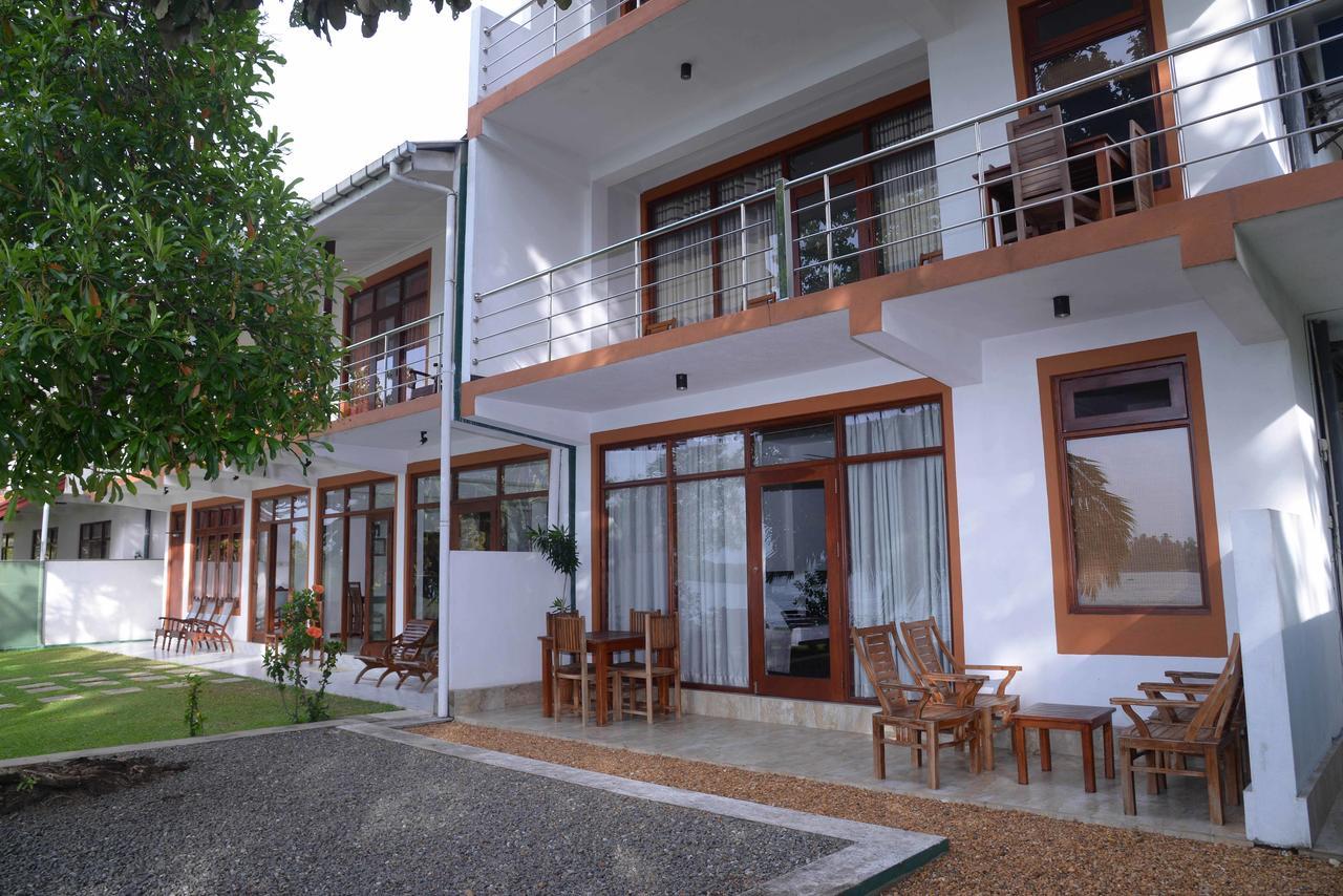 Riverside Inn Fuji Бентота Екстер'єр фото